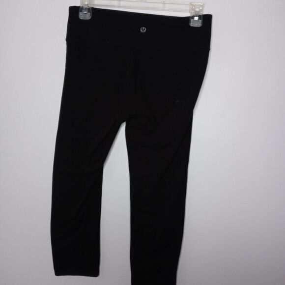 Lululemon black ankle leggings - Picture 1 of 9